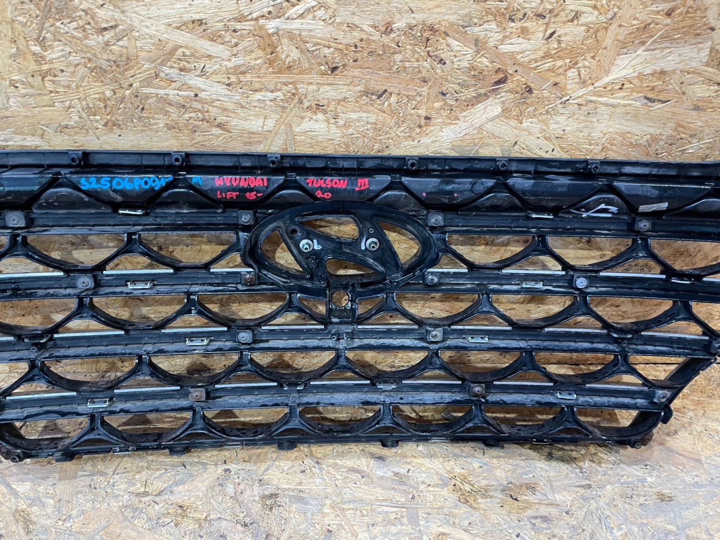 Hyundai Tucson TL Kühlergrill FRONTGRILL Kühlergitter 86351D7610 - Thumbnail 7