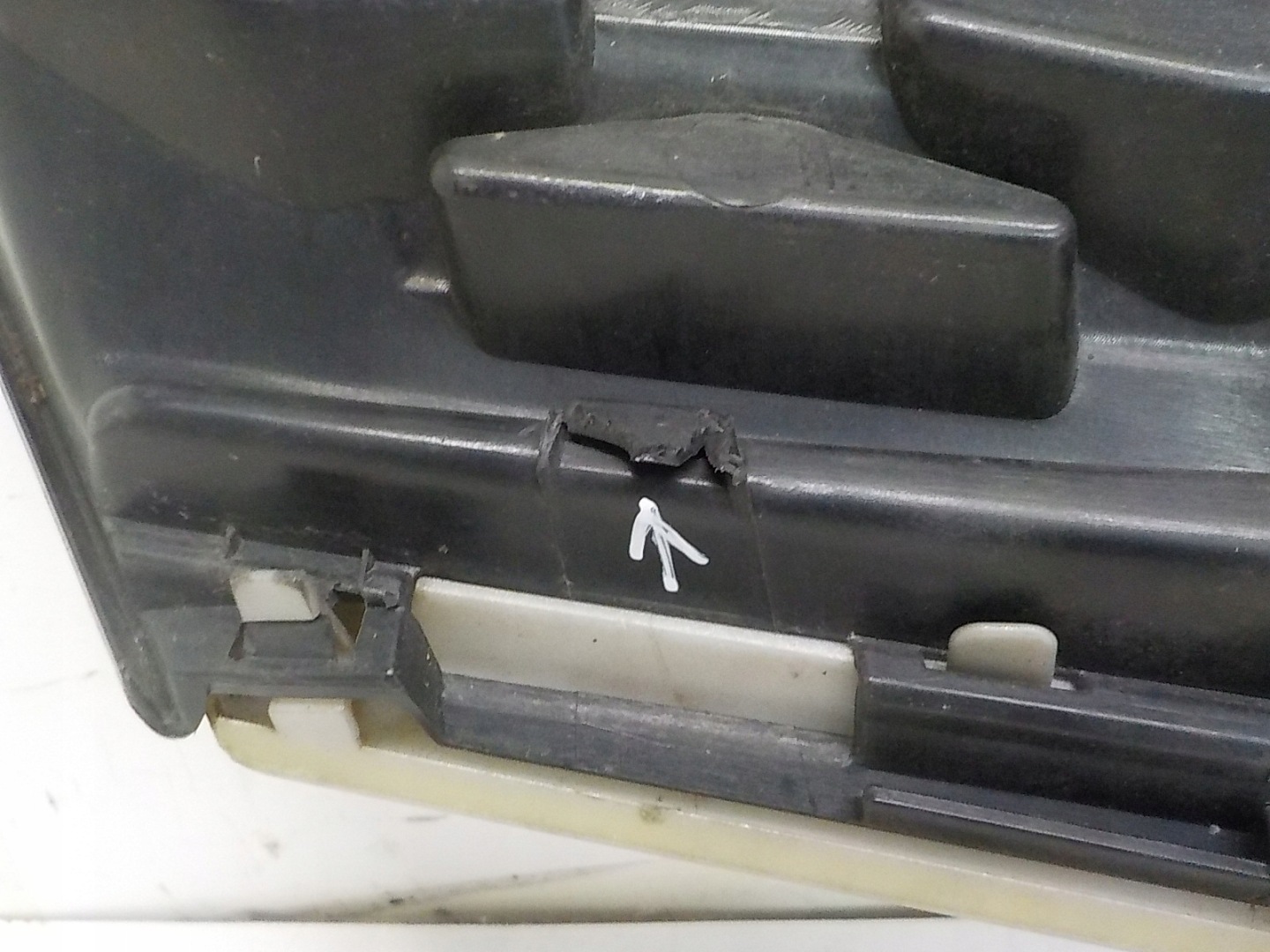 Nissan NV200 M20M Kühlergrill FRONTGRILL Kühlergitter 62310BJ00A - Thumbnail 10