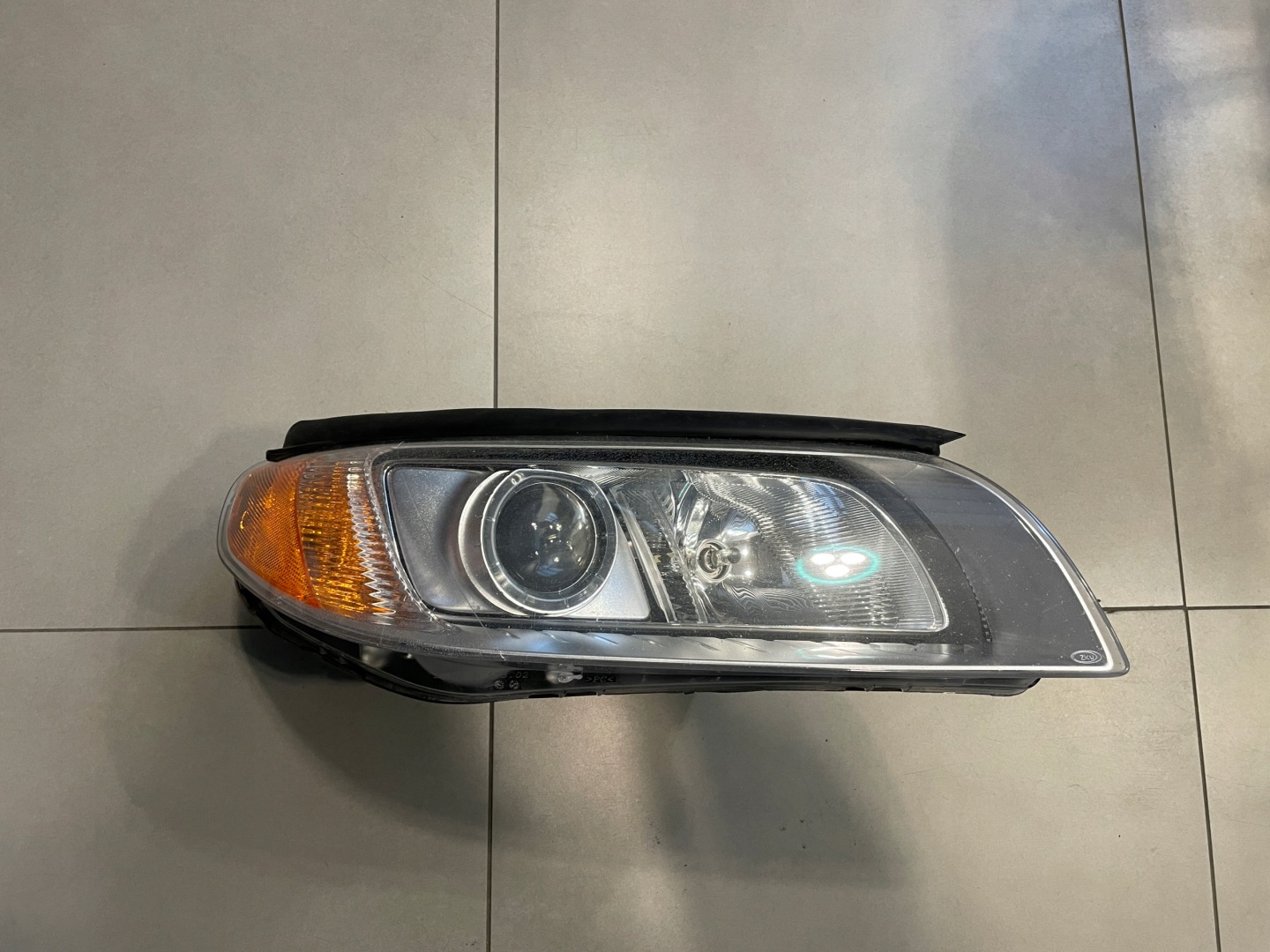 Frontscheinwerfer Volvo S70/V70/XC70 V70 31214348 Xenon Rechts Headlight - Thumbnail 1