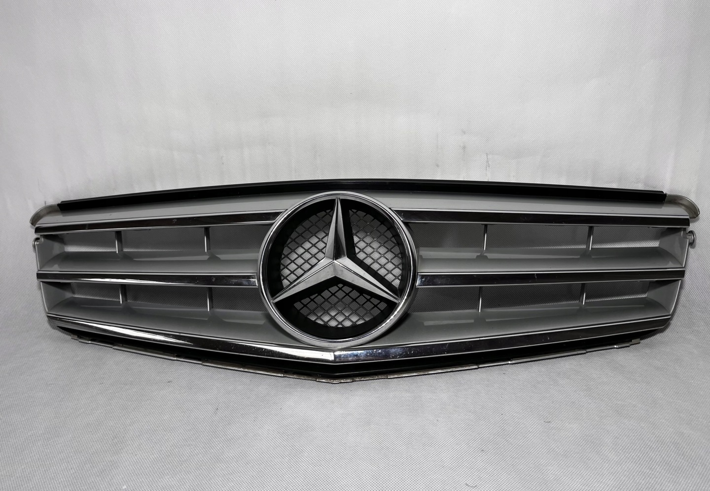 Mercedes-Benz C-Klasse W204 Kühlergrill FRONTGRILL Kühlergitter A2048800023 - Thumbnail 1