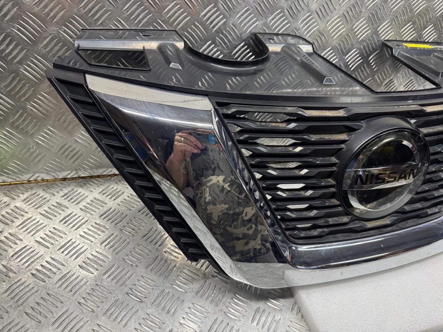Nissan X-Trail T32 Kühlergrill FRONTGRILL Kühlergitter 62310FW0B6 - Thumbnail 5