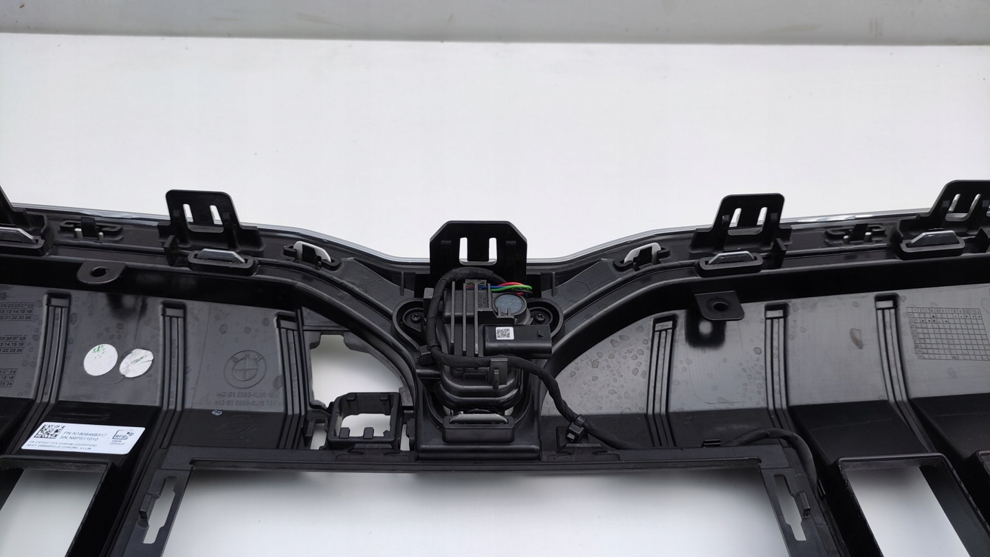 BMW i5 G61 Kühlergrill FRONTGRILL Kühlergitter 8084683 - Thumbnail 9