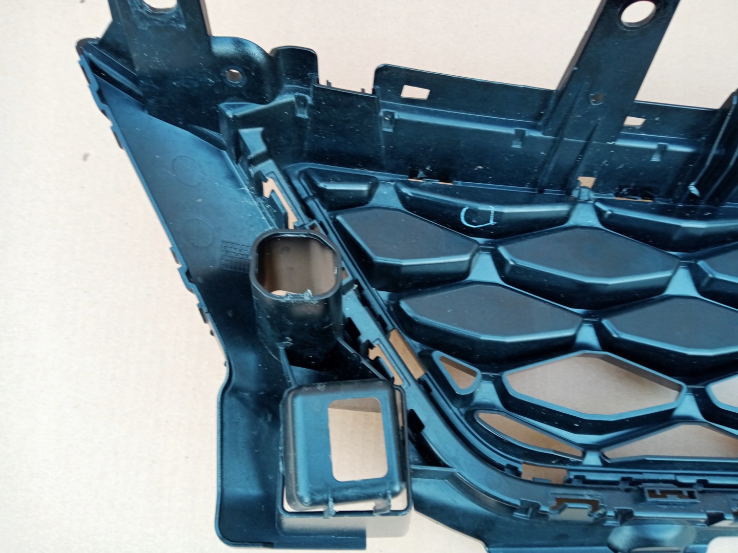 SEAT Ateca 575 Kühlergrill FRONTGRILL Kühlergitter 575853654G - Thumbnail 11