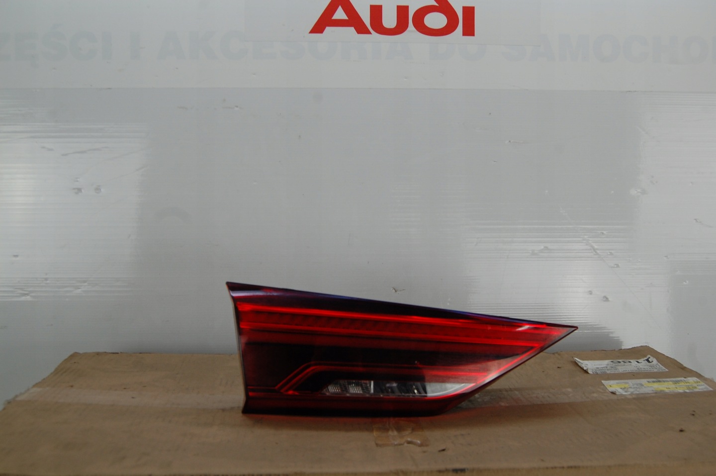 Audi Q3 Rückleuchte 83A945093 Rearlamp - Thumbnail 1