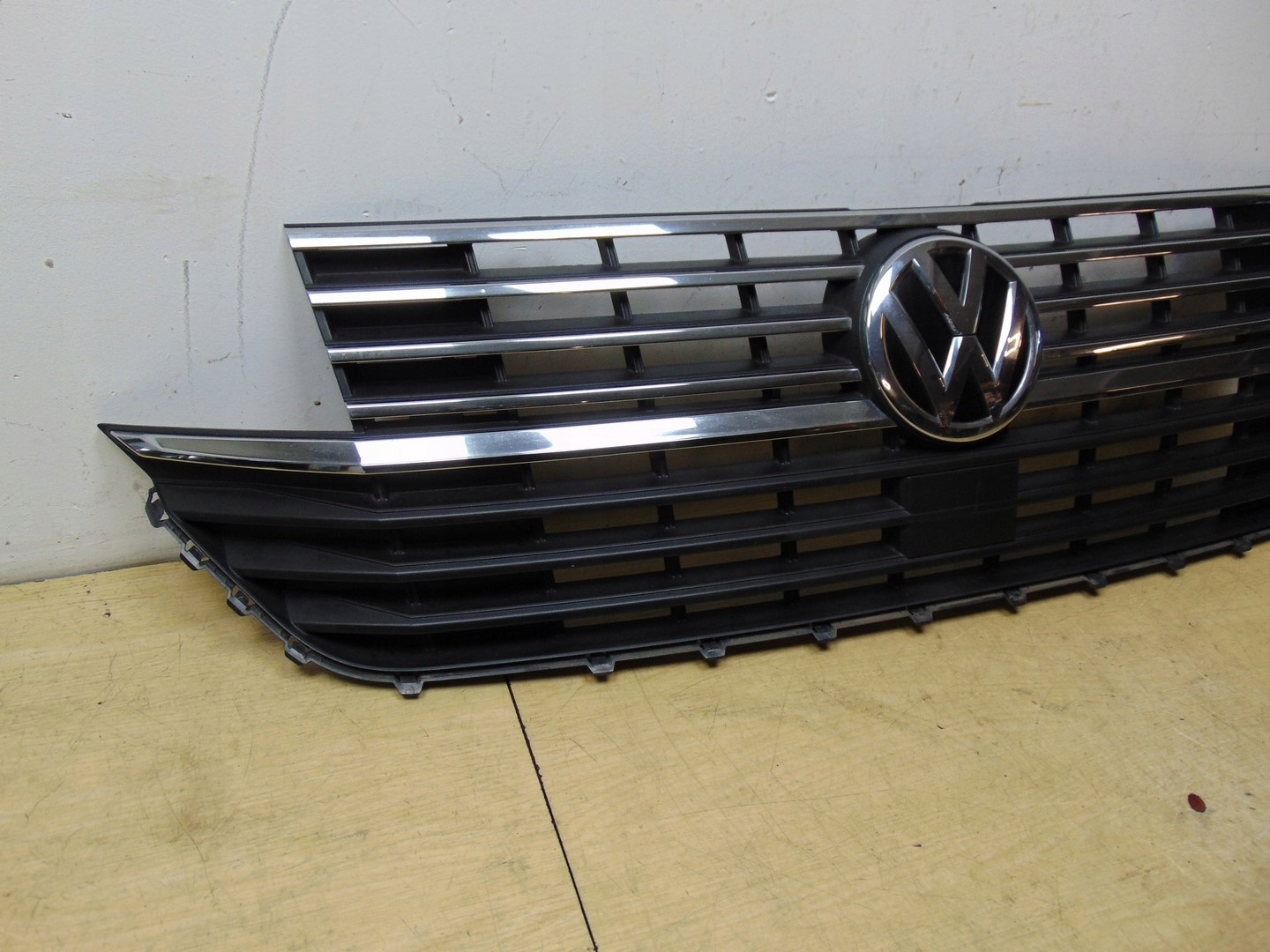 VW Transporter T6 Kühlergrill FRONTGRILL Kühlergitter 7LA853651B - Thumbnail 4