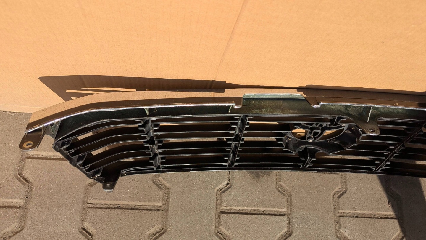 Toyota Land Cruiser J8/J10/J20 J10 Kühlergrill FRONTGRILL 5311160350 - Thumbnail 6