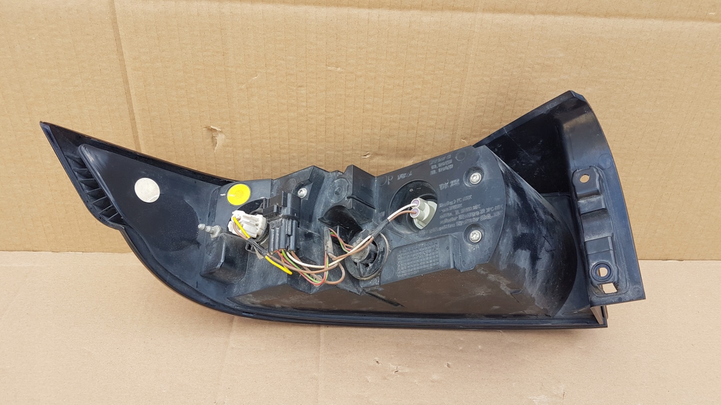 Land Rover Discovery LA Rückleuchte OQUE1117 Rearlamp - Thumbnail 10