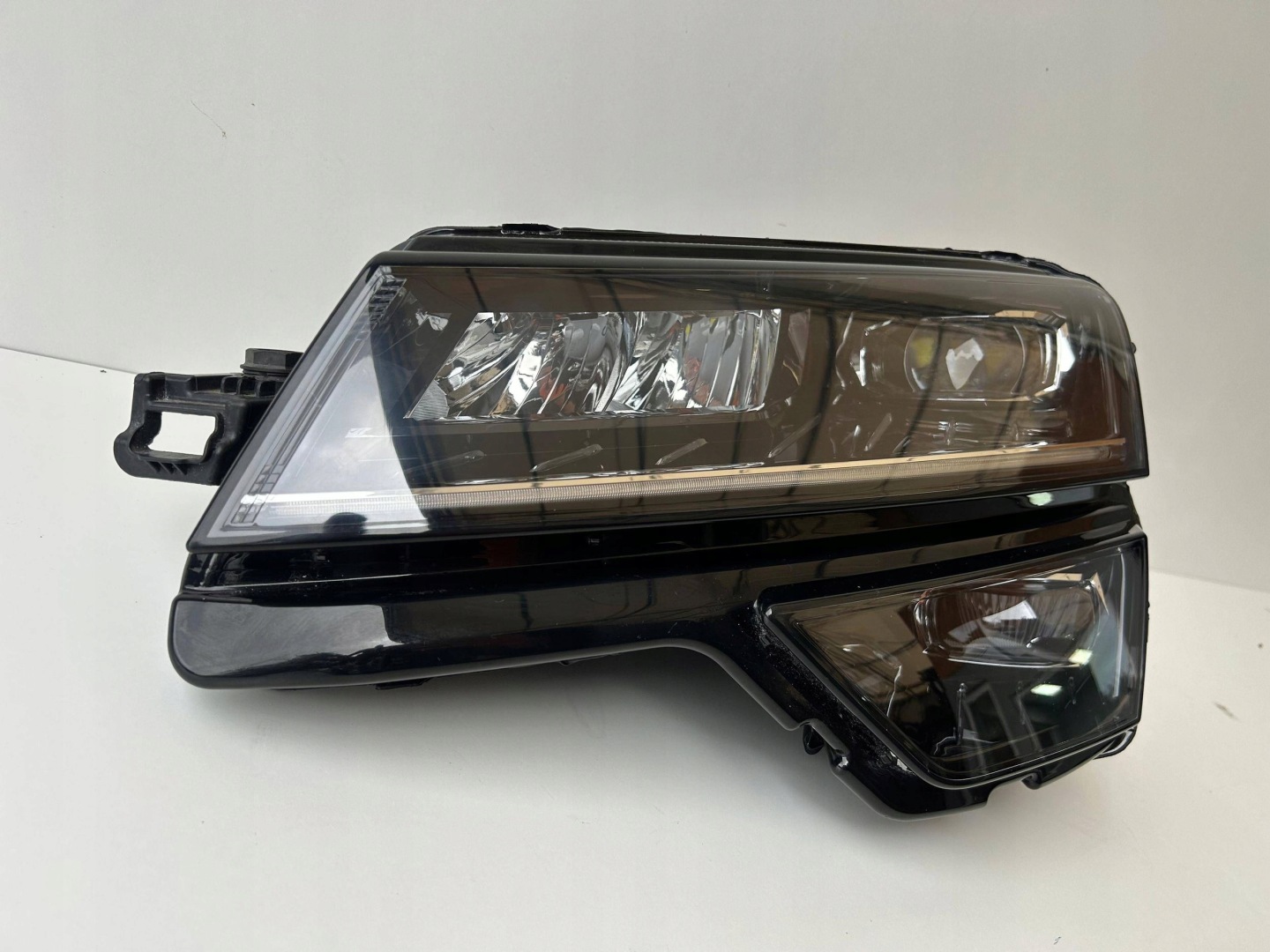Frontscheinwerfer Skoda Karoq 57B 57B941015D LED Links Scheinwerfer Headlight - Thumbnail 1