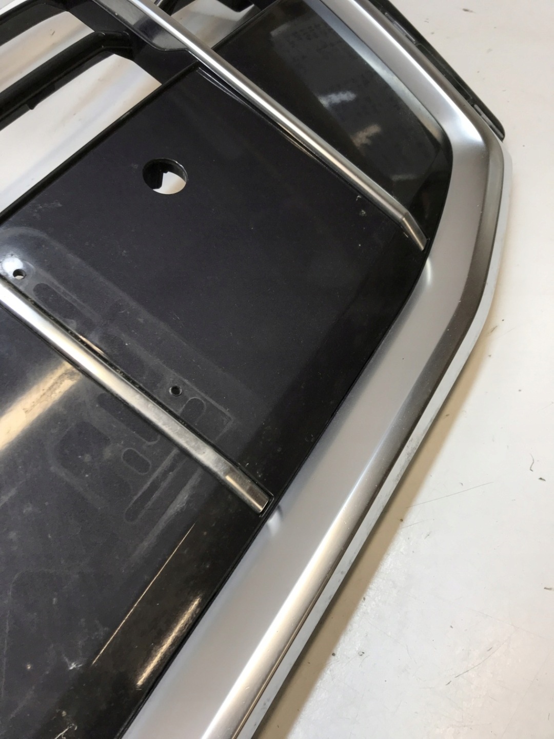Audi Q7 Kühlergrill FRONTGRILL Kühlergitter 4M0853651AJ - Thumbnail 6