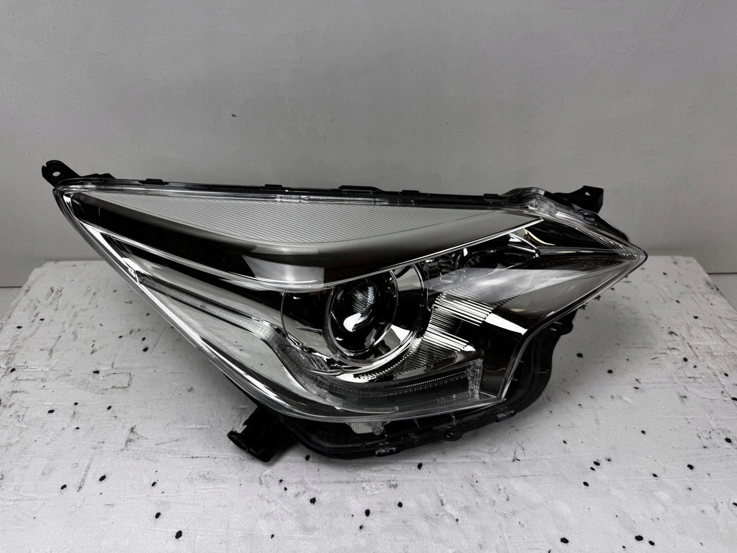 Frontscheinwerfer Toyota Verso AR2 LED Rechts Scheinwerfer Headlight - Thumbnail 1
