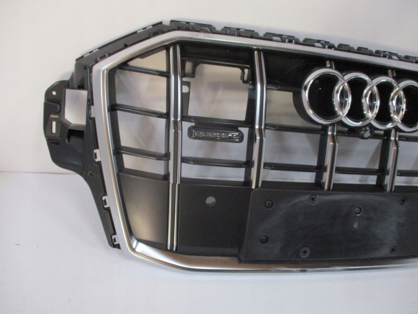 Audi Q7 Kühlergrill FRONTGRILL Kühlergitter 4M0853651 - Thumbnail 4