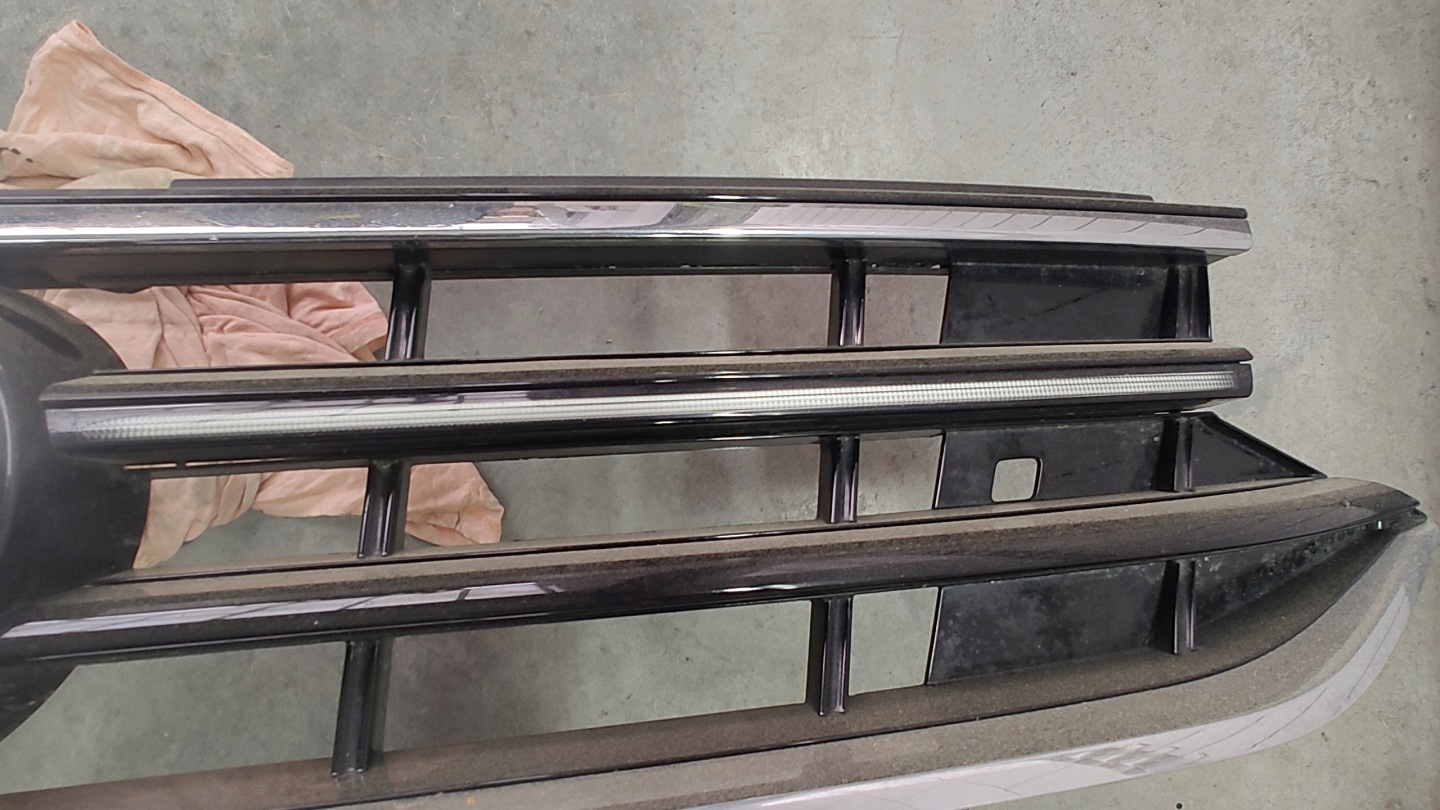 VW Tiguan Kühlergrill FRONTGRILL Kühlergitter 5NN853651AJ - Thumbnail 9