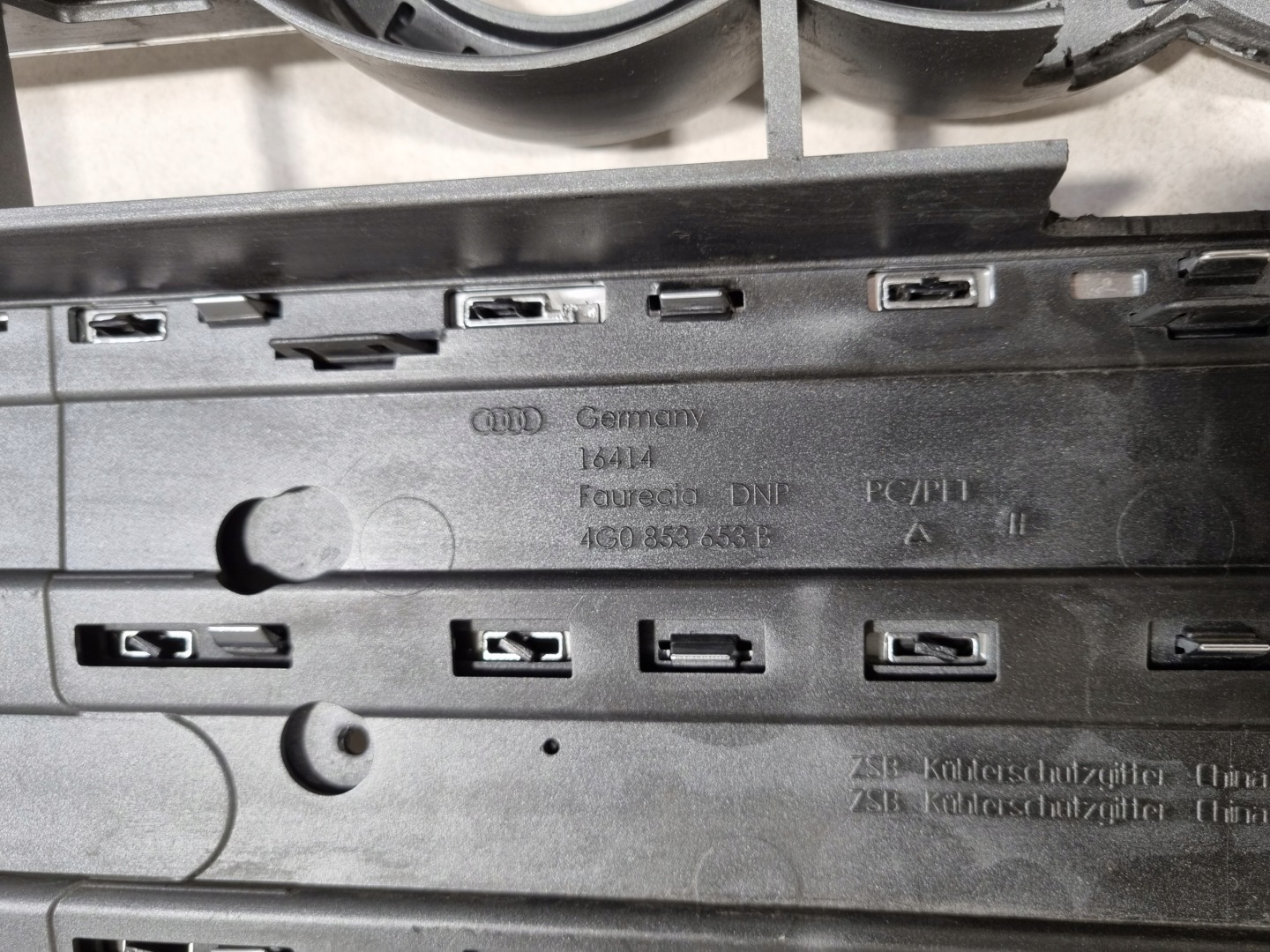 Audi A6 Kühlergrill FRONTGRILL Kühlergitter 4G0853653B - Thumbnail 8