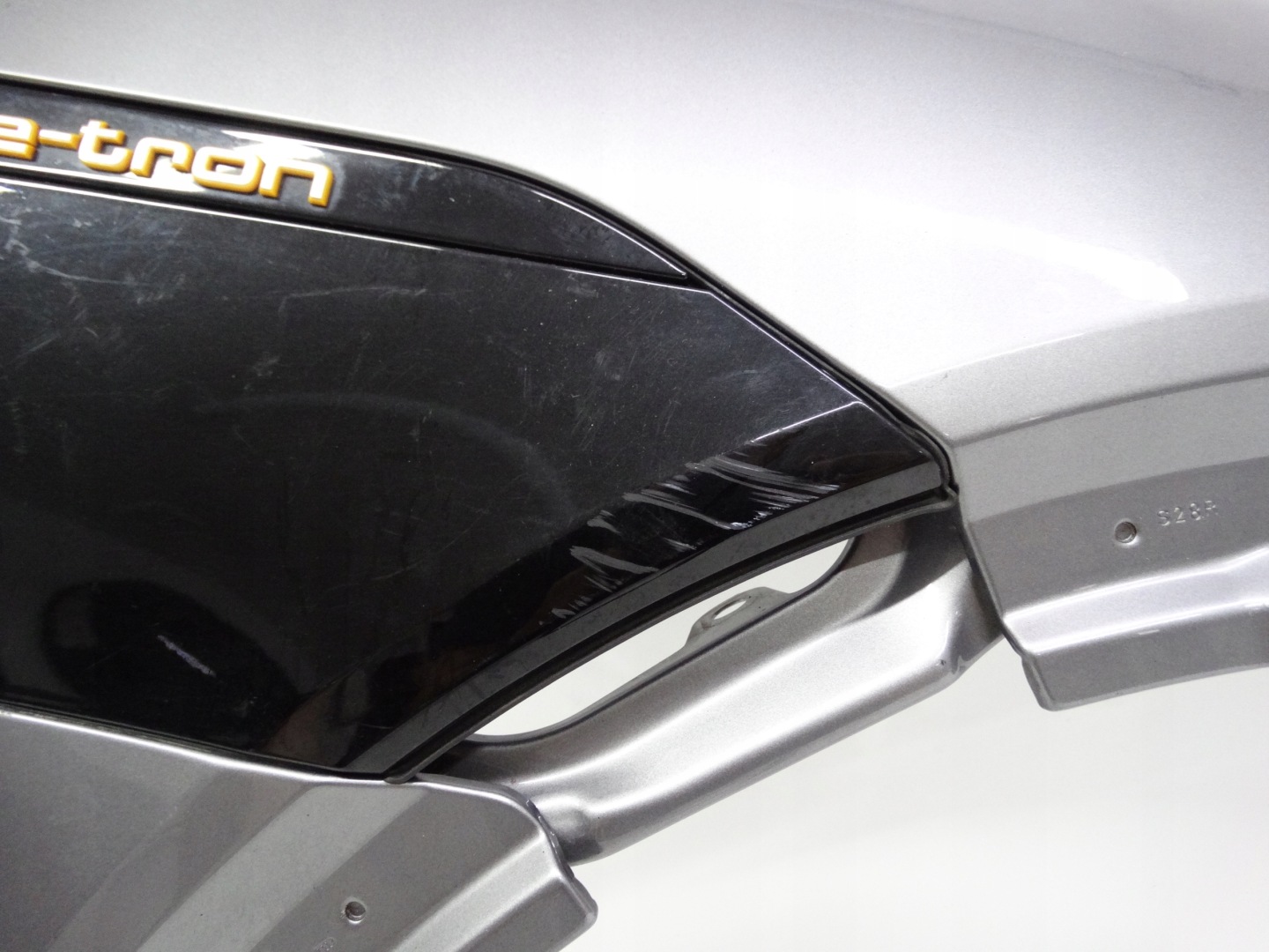 Kotflügel Audi Q8 e-tron Vorne Rechts Fender Parafanghi Ailes - Thumbnail 8