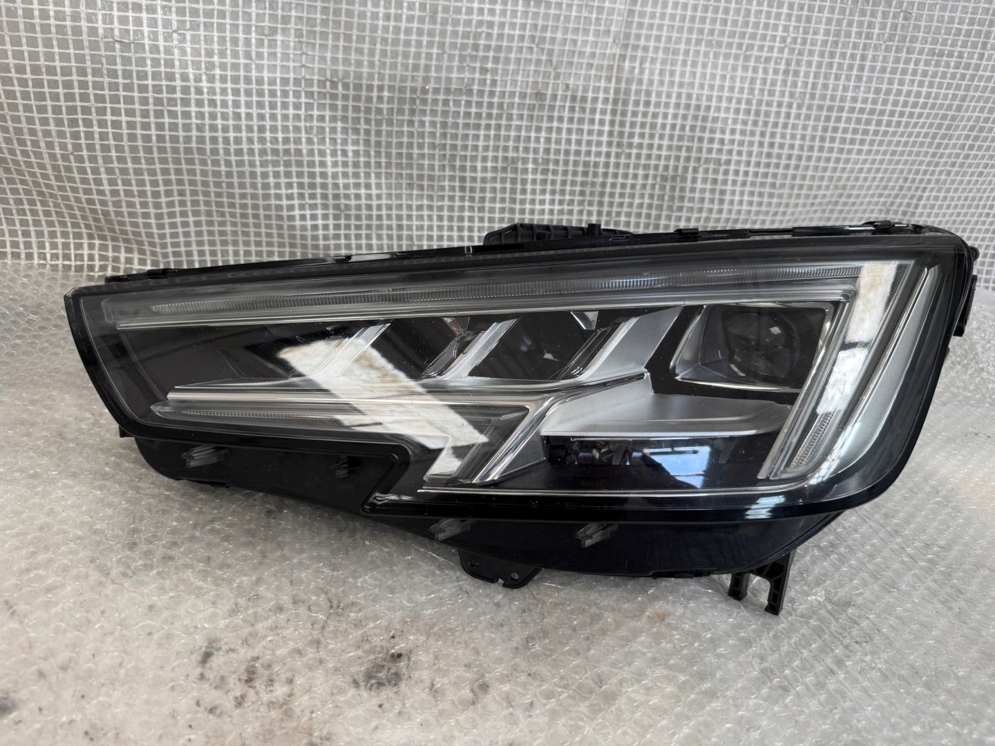 Frontscheinwerfer Audi A4 B9 8W0941035AU Matrix LED Links Scheinwerfer Headlight - Thumbnail 1