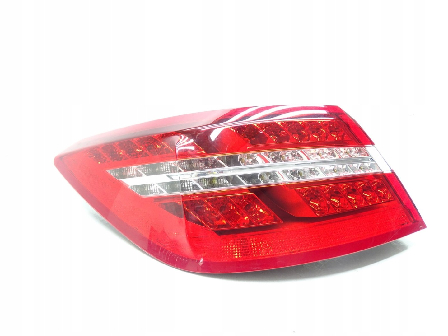 Mercedes-Benz E-Klasse W207 Rückleuchte A1568722441 Rearlamp - Thumbnail 1