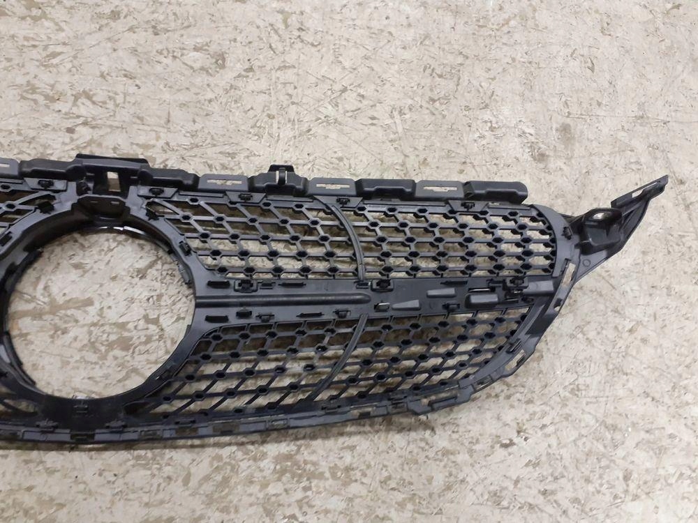 Mercedes-Benz C-Klasse W205 Kühlergrill FRONTGRILL Kühlergitter A2058804683 - Thumbnail 4