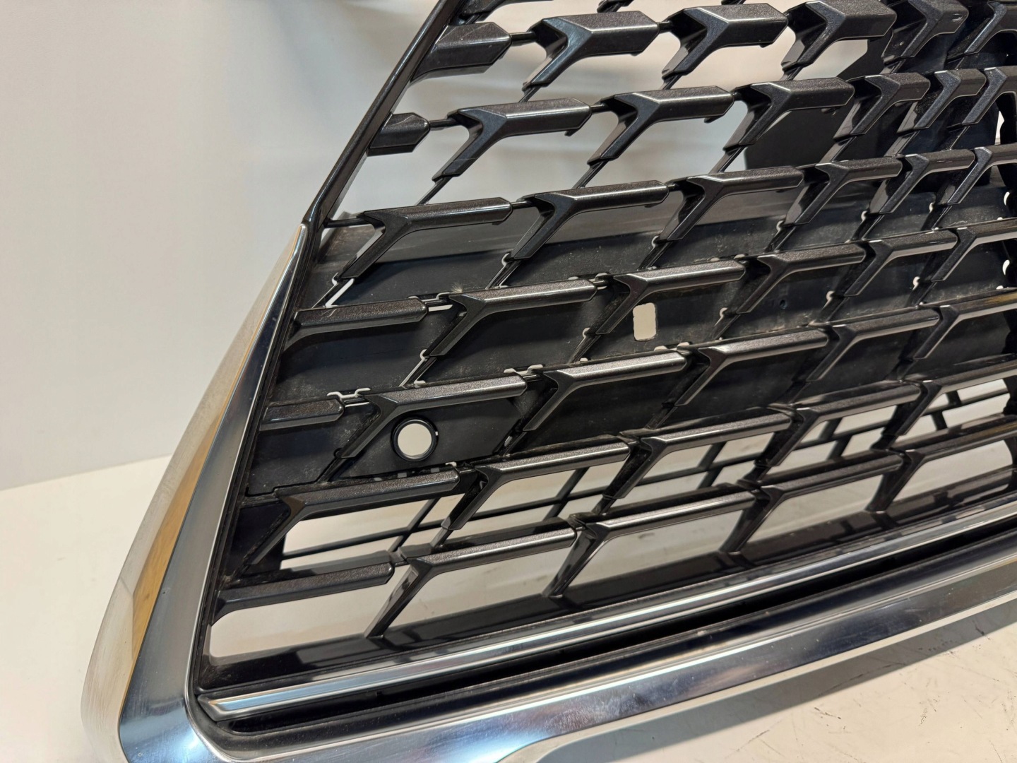 Lexus UX ZA1 Kühlergrill FRONTGRILL Kühlergitter 5315576070 - Thumbnail 10