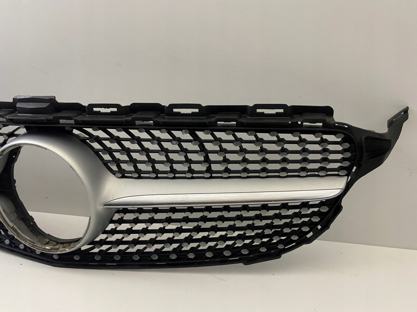 Mercedes-Benz C-Klasse W205 Kühlergrill FRONTGRILL Kühlergitter A2058804383 - Thumbnail 4