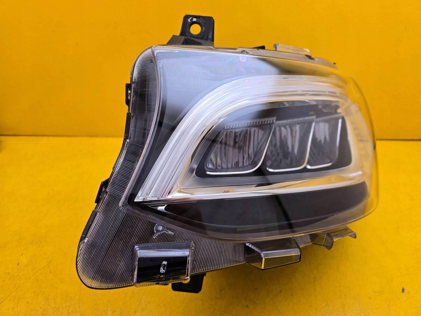 Frontscheinwerfer Mercedes-Benz Sprinter W910 A9109067100 LED Links Headlight - Thumbnail 7