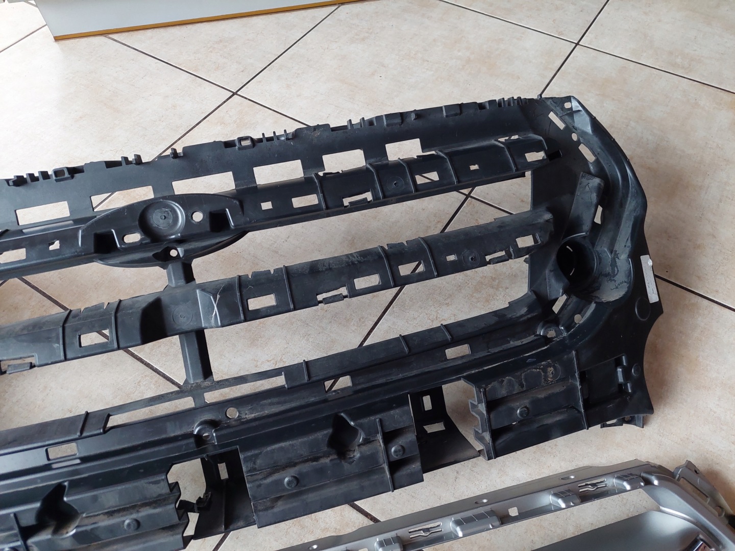 Ford Kuga II Mk2 Kühlergrill FRONTGRILL Kühlergitter - Thumbnail 3