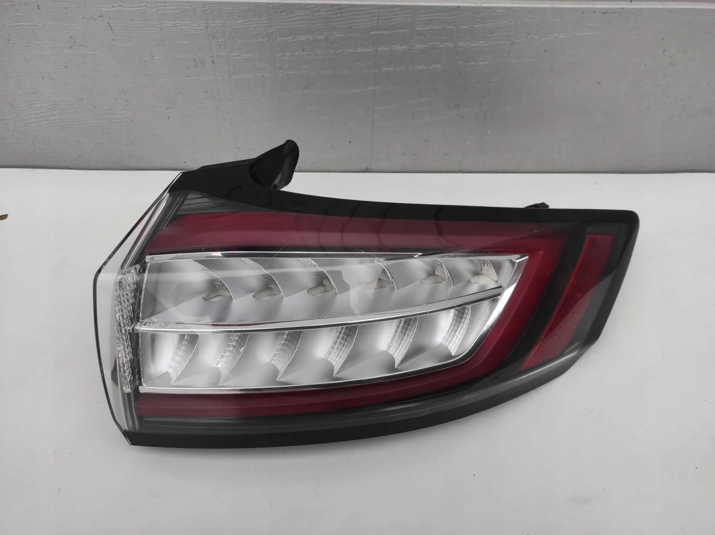 Ford Edge I SBF Mk1 Rückleuchte HT4B13404A Rearlamp - Thumbnail 1