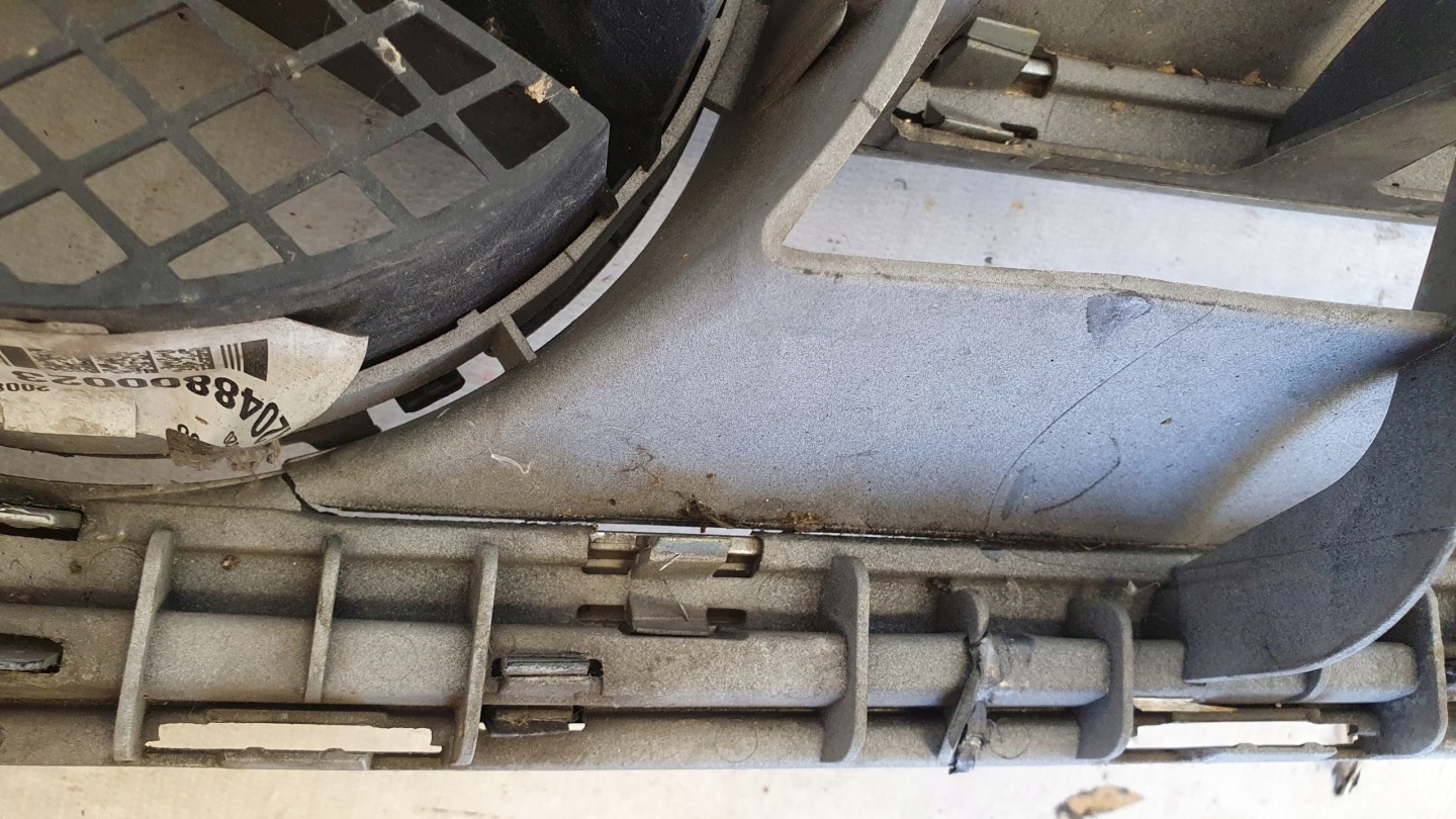Mercedes-Benz C-Klasse W204 Kühlergrill FRONTGRILL Kühlergitter A2048800023 - Thumbnail 11