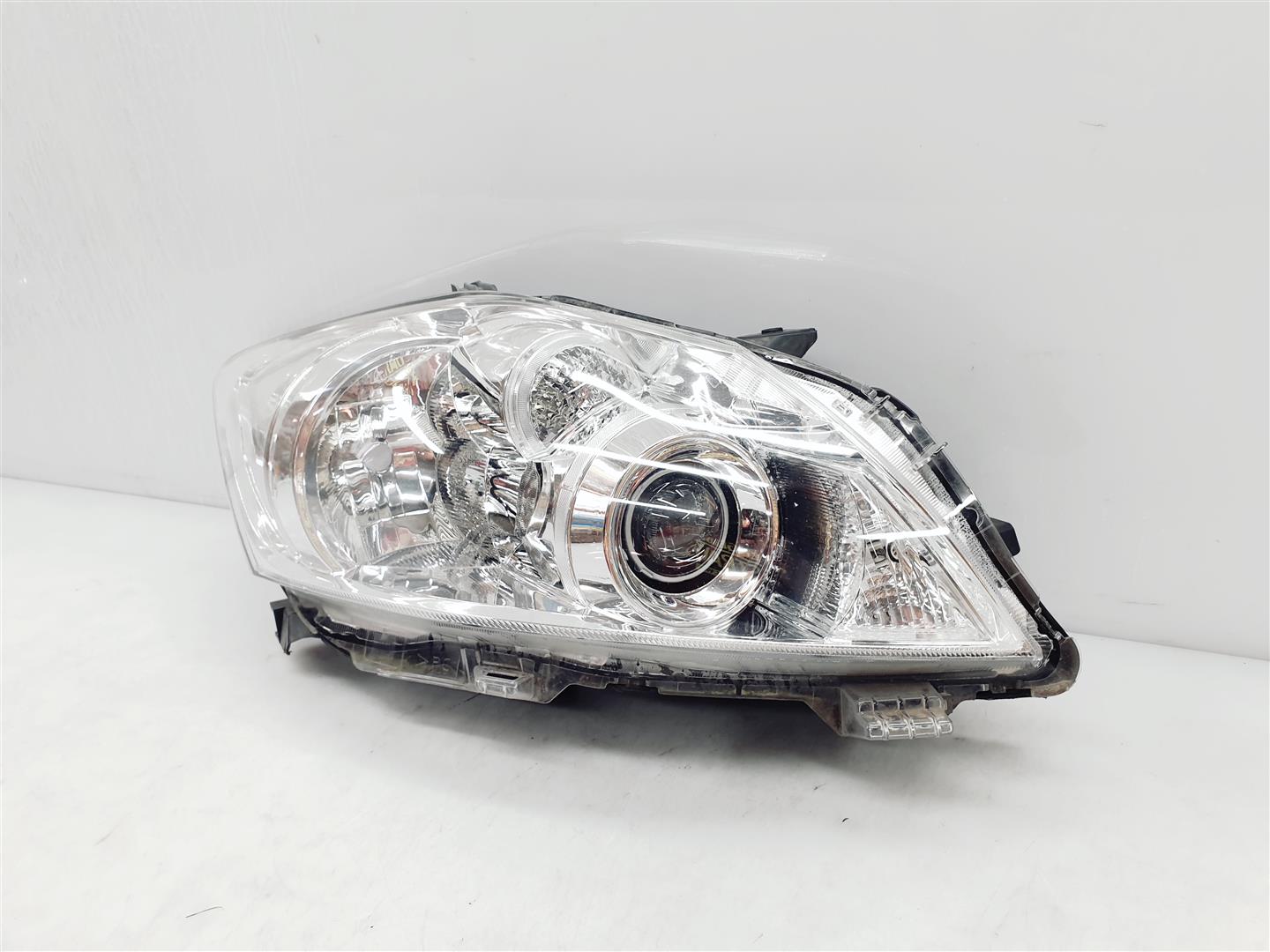 Toyota Auris E150 Rückleuchte Rearlamp - Thumbnail 1