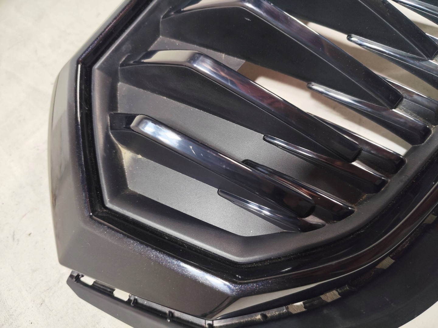 Skoda Fabia 6Y Kühlergrill FRONTGRILL Kühlergitter 6VA853653A - Thumbnail 12