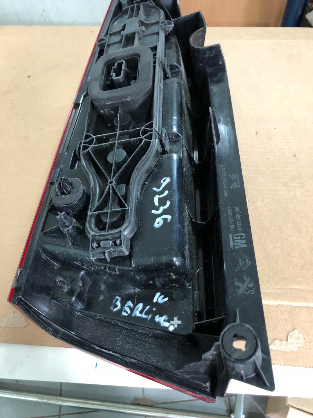 Citroen Berlingo I Rückleuchte 9820555080 Rearlamp - Thumbnail 7