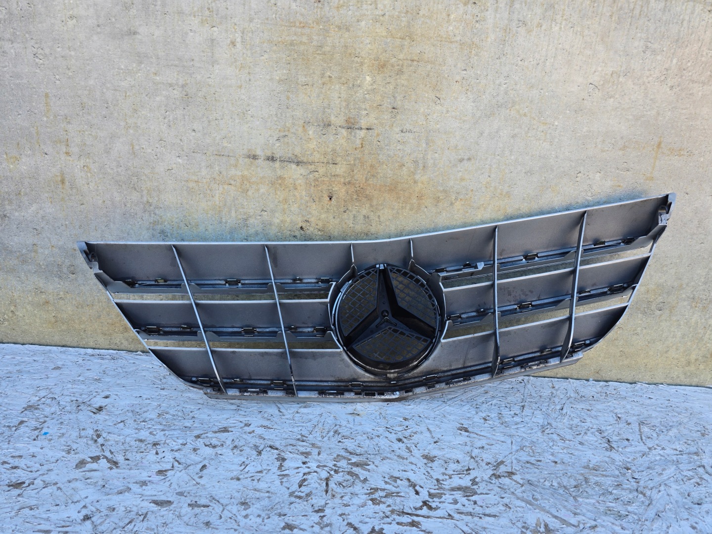 Mercedes-Benz E-Klasse W207 Kühlergrill FRONTGRILL Kühlergitter A2078880260 - Thumbnail 7