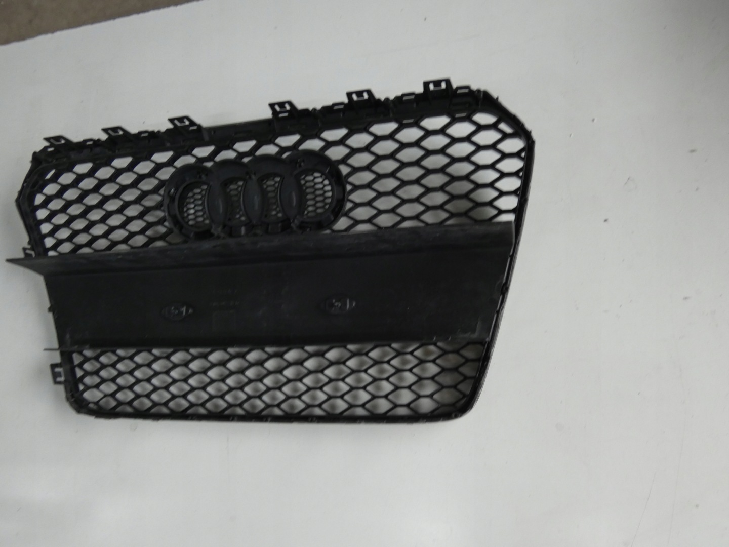 Audi 8T0 Kühlergrill FRONTGRILL Kühlergitter 8T0807217D - Thumbnail 7