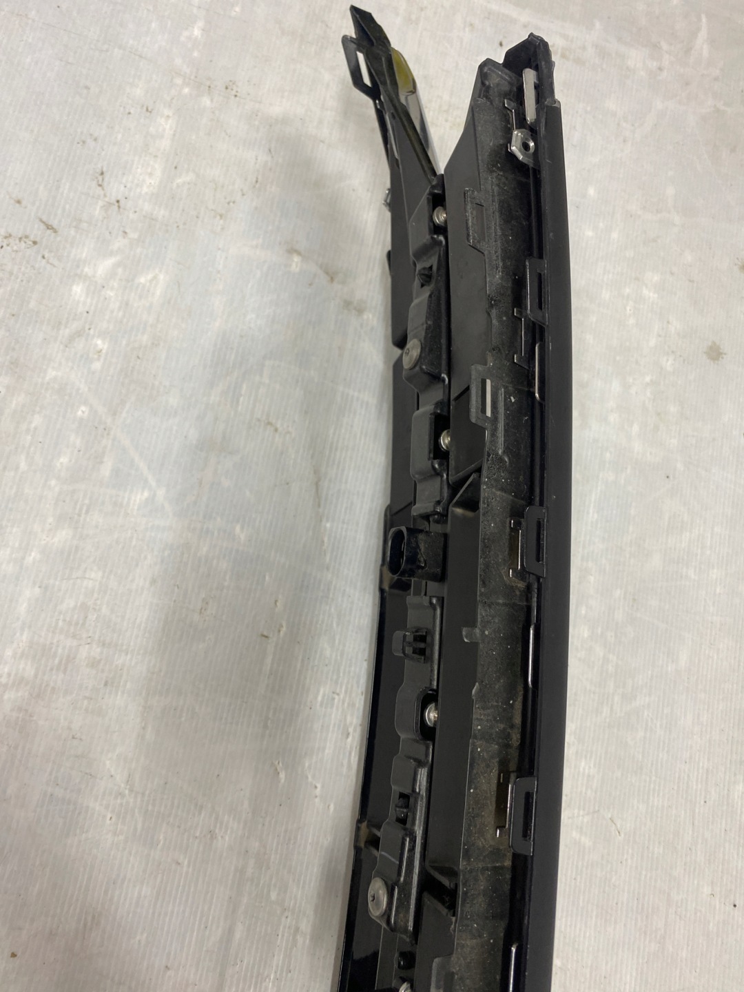 VW Tiguan Kühlergrill FRONTGRILL Kühlergitter 5NN853653E - Thumbnail 9