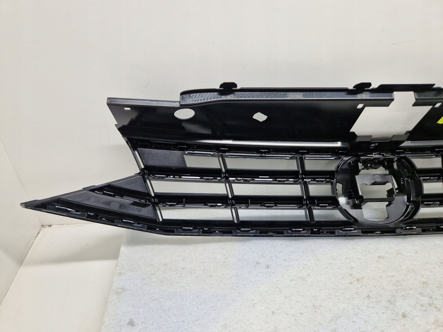 VW Passat B8 Kühlergrill FRONTGRILL Kühlergitter 3G0853651 - Thumbnail 5