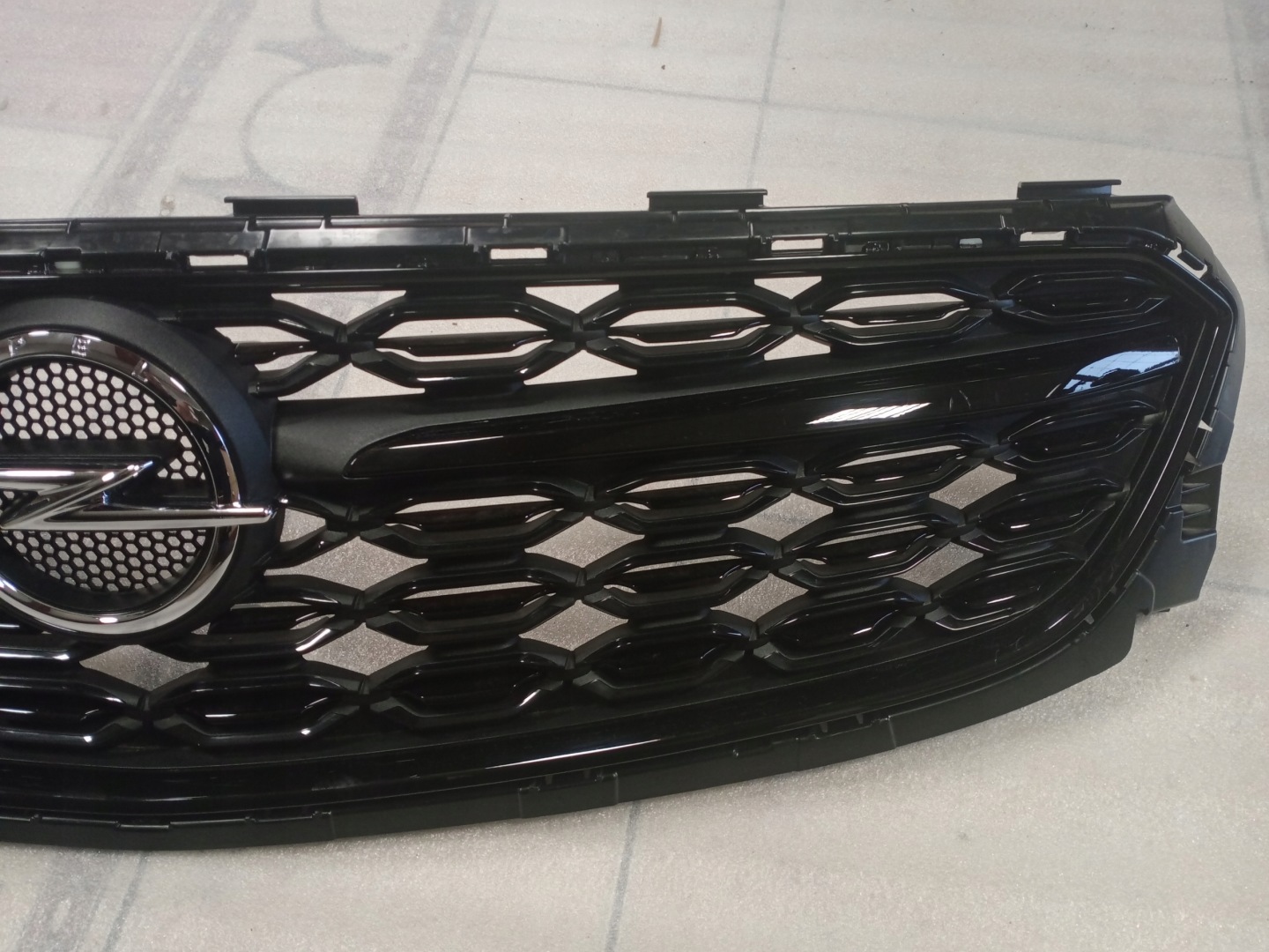 Opel Insignia Kühlergrill FRONTGRILL Kühlergitter 39225888 - Thumbnail 3