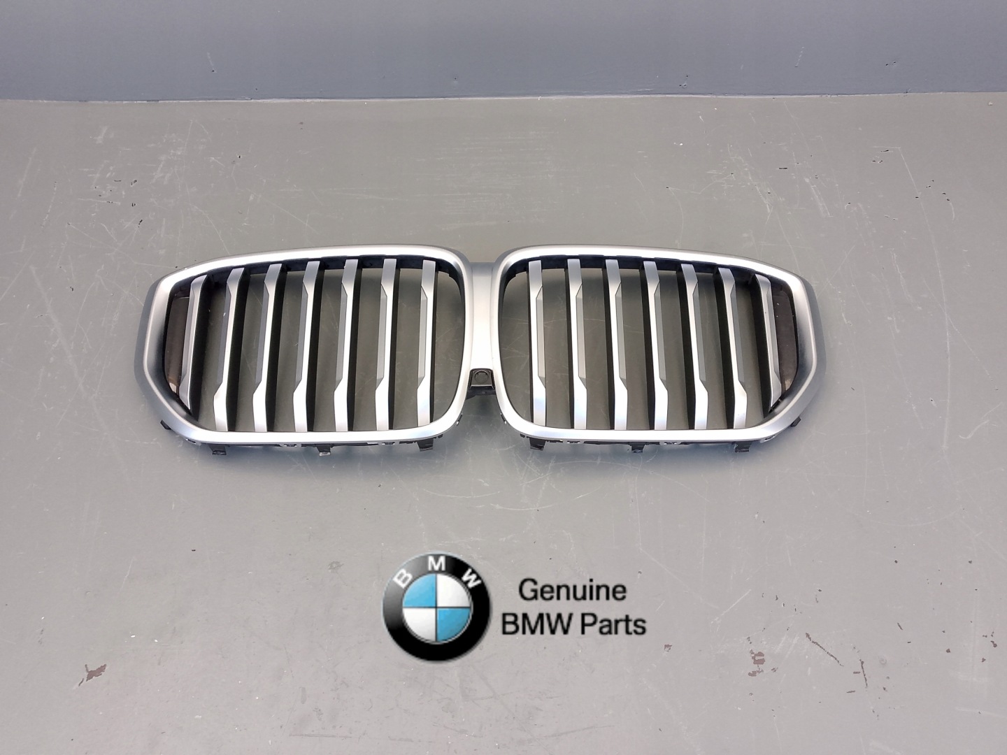 BMW X5 G05 Kühlergrill FRONTGRILL Kühlergitter 5A67CC4 - Thumbnail 1