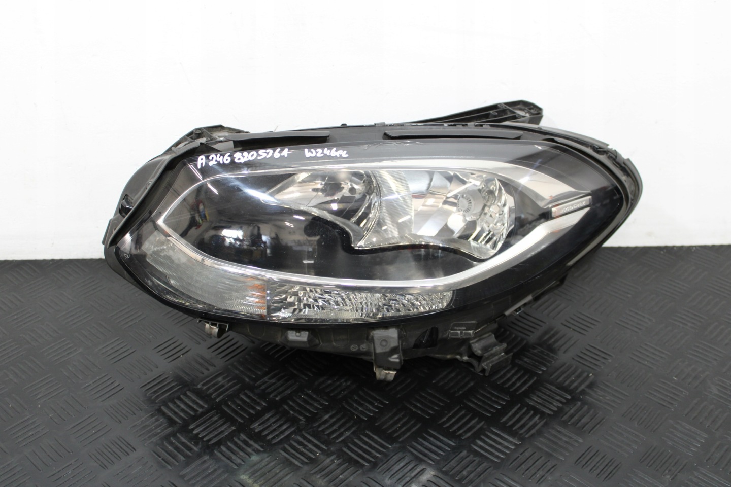 Frontscheinwerfer Mercedes-Benz B-Klasse W246 A2468205361 LED Links Headlight - Thumbnail 1
