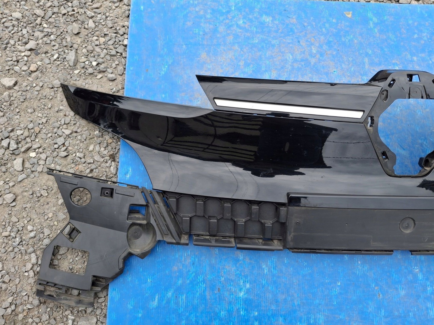 Renault MĂ©gane V RCB Kühlergrill FRONTGRILL Kühlergitter 620321520R - Thumbnail 3