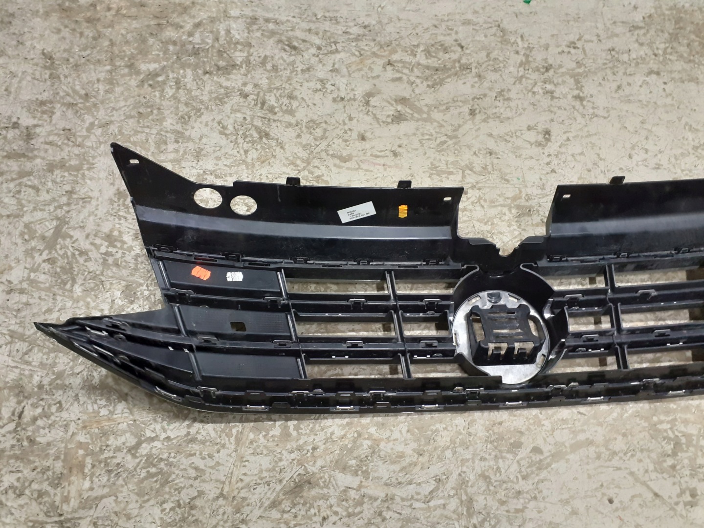 VW Tiguan Kühlergrill FRONTGRILL Kühlergitter 5NA853651BJ - Thumbnail 5