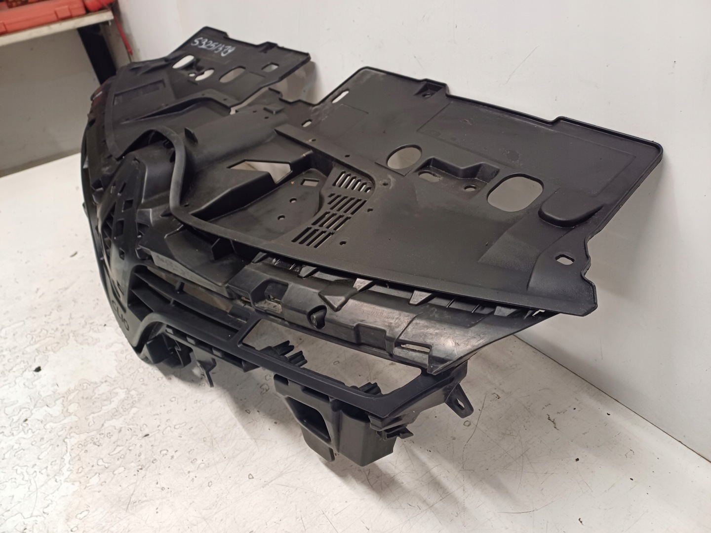 Renault Clio X98 Kühlergrill FRONTGRILL Kühlergitter 622563184R - Thumbnail 4