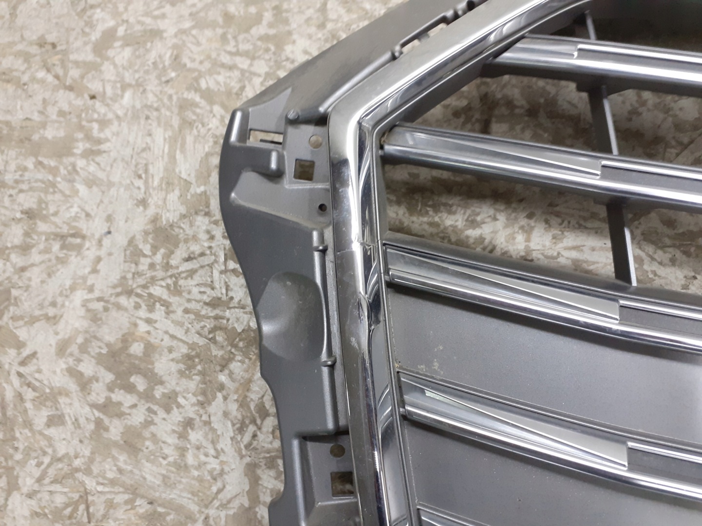 Audi 8V3 Kühlergrill FRONTGRILL Kühlergitter 8V3853651AE - Thumbnail 5