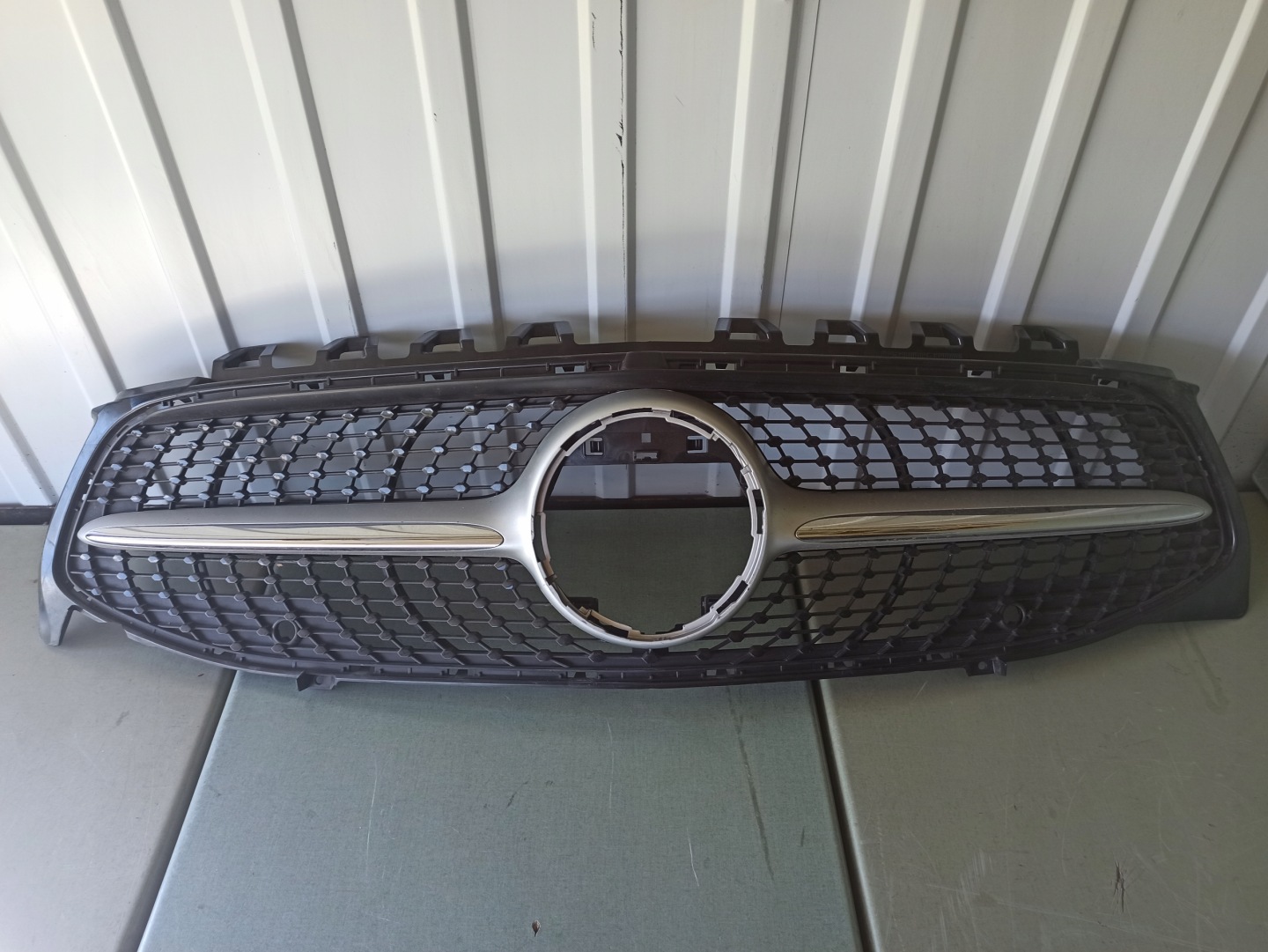 Mercedes-Benz CLA C118 Kühlergrill FRONTGRILL Kühlergitter A1188880000 - Thumbnail 1