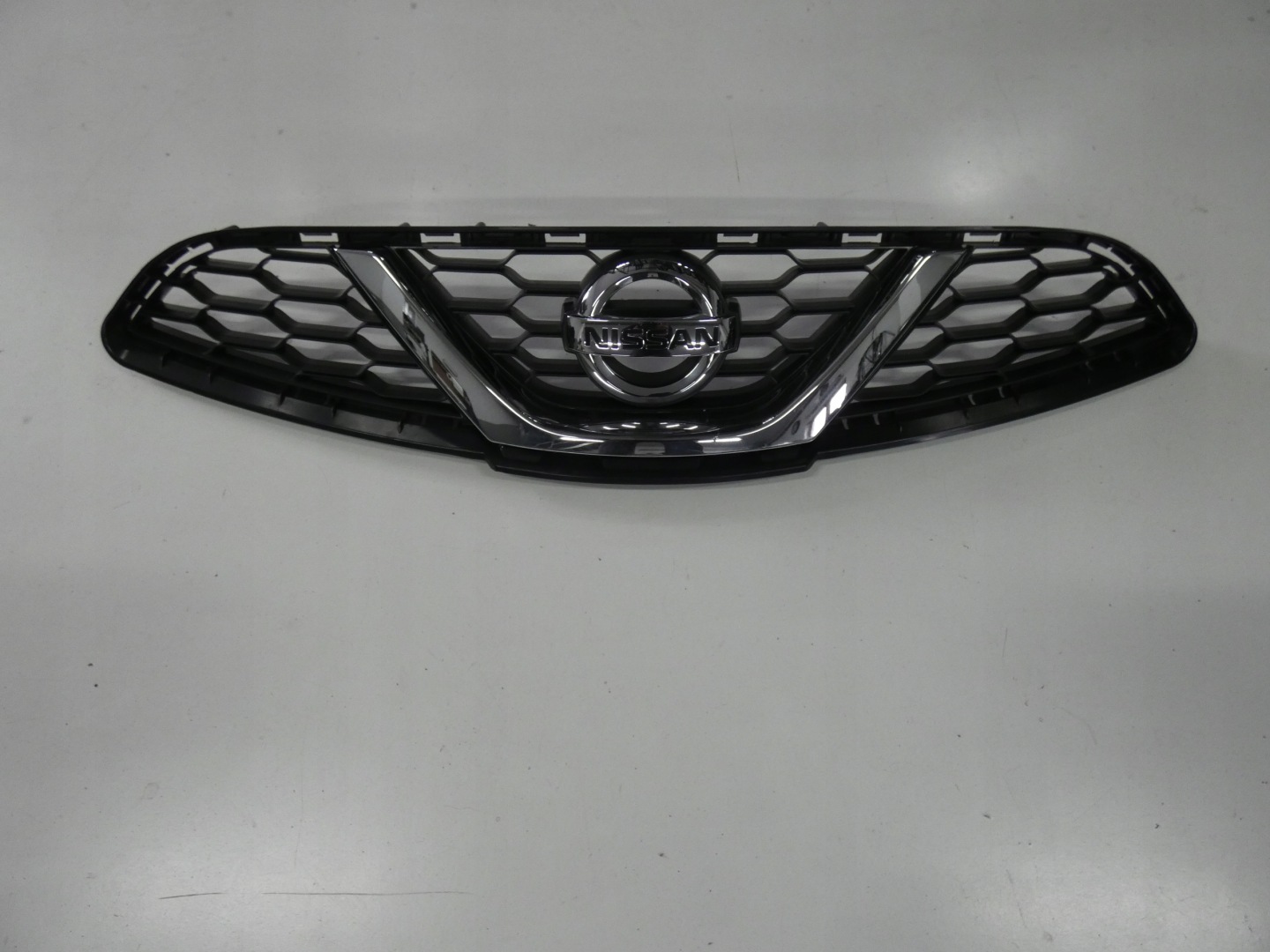 Nissan Micra K13 Kühlergrill FRONTGRILL Kühlergitter - Thumbnail 1