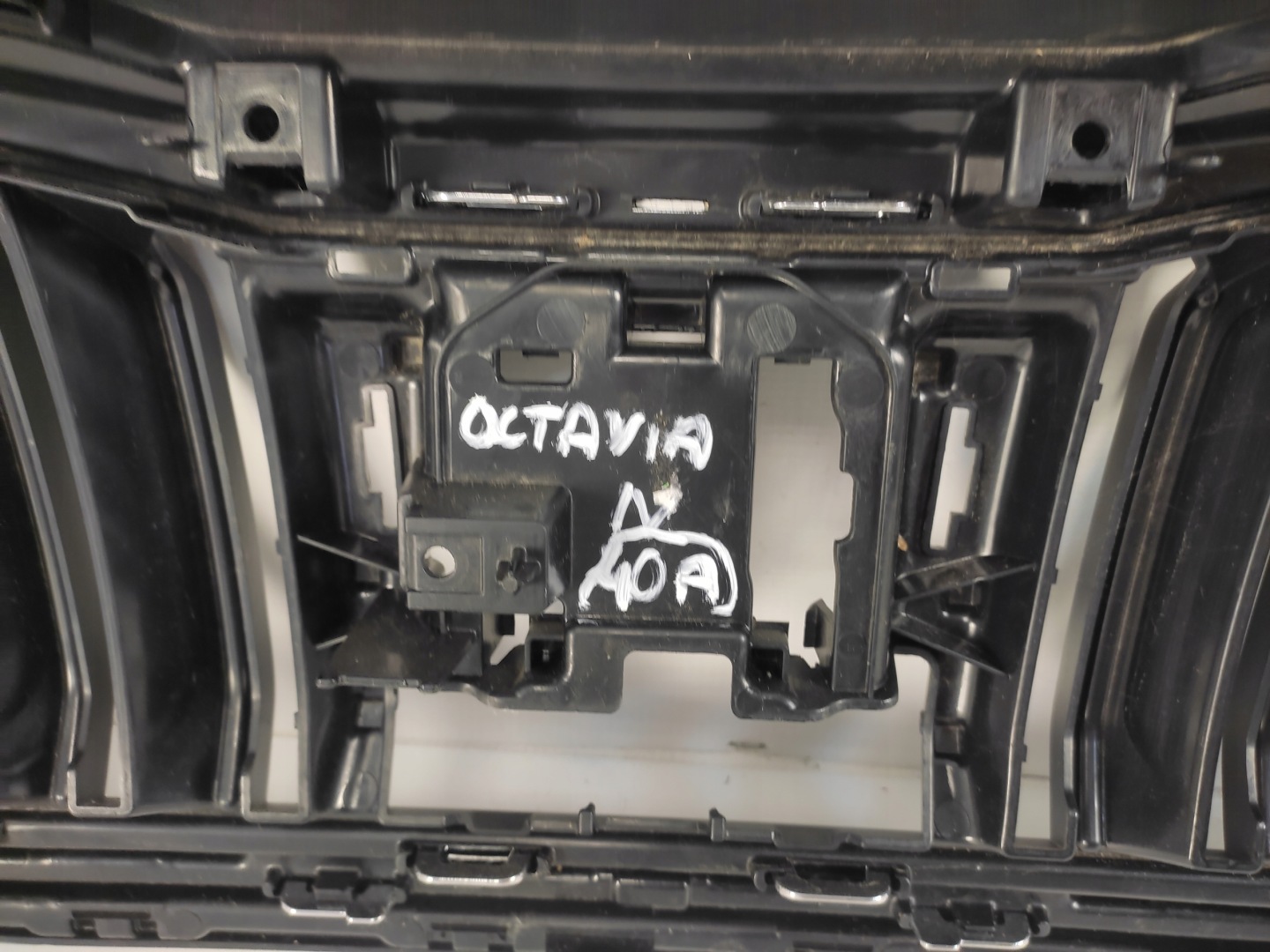 Skoda Octavia 1U Kühlergrill FRONTGRILL Kühlergitter 5E3853653 - Thumbnail 8