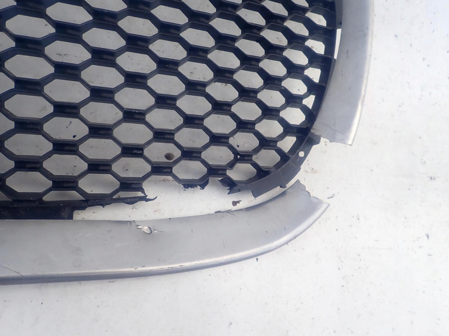 Jaguar XF X260 Kühlergrill FRONTGRILL Kühlergitter GX63018K28B - Thumbnail 4