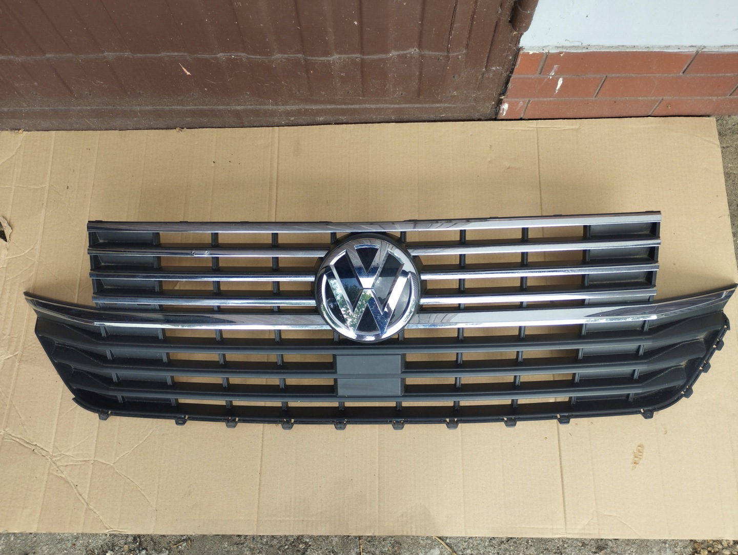 VW Transporter T6 Kühlergrill FRONTGRILL Kühlergitter 7LA853651B - Thumbnail 1