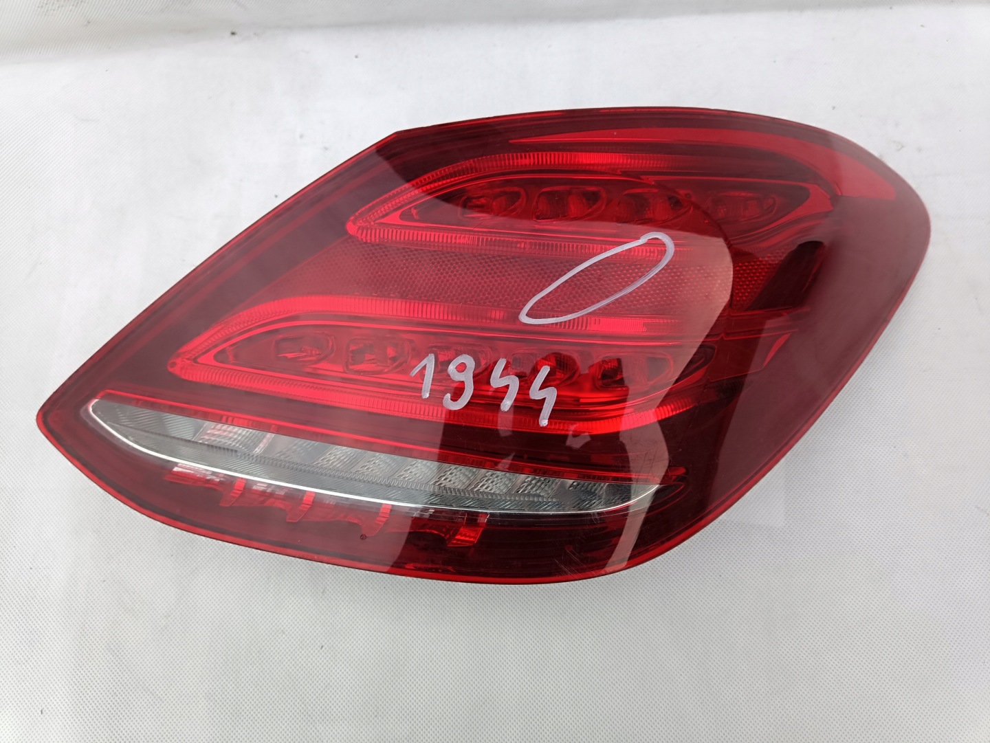 Mercedes-Benz C-Klasse W205 Rückleuchte A2059060457 Rearlamp - Thumbnail 1