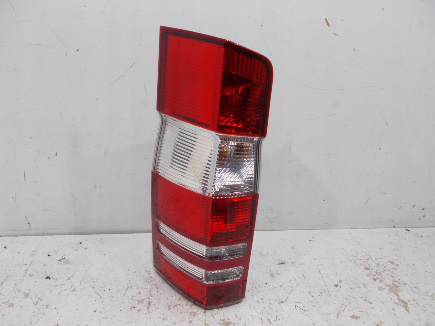 Mercedes-Benz Sprinter W906 Rückleuchte A9068200164 Rearlamp - Thumbnail 1