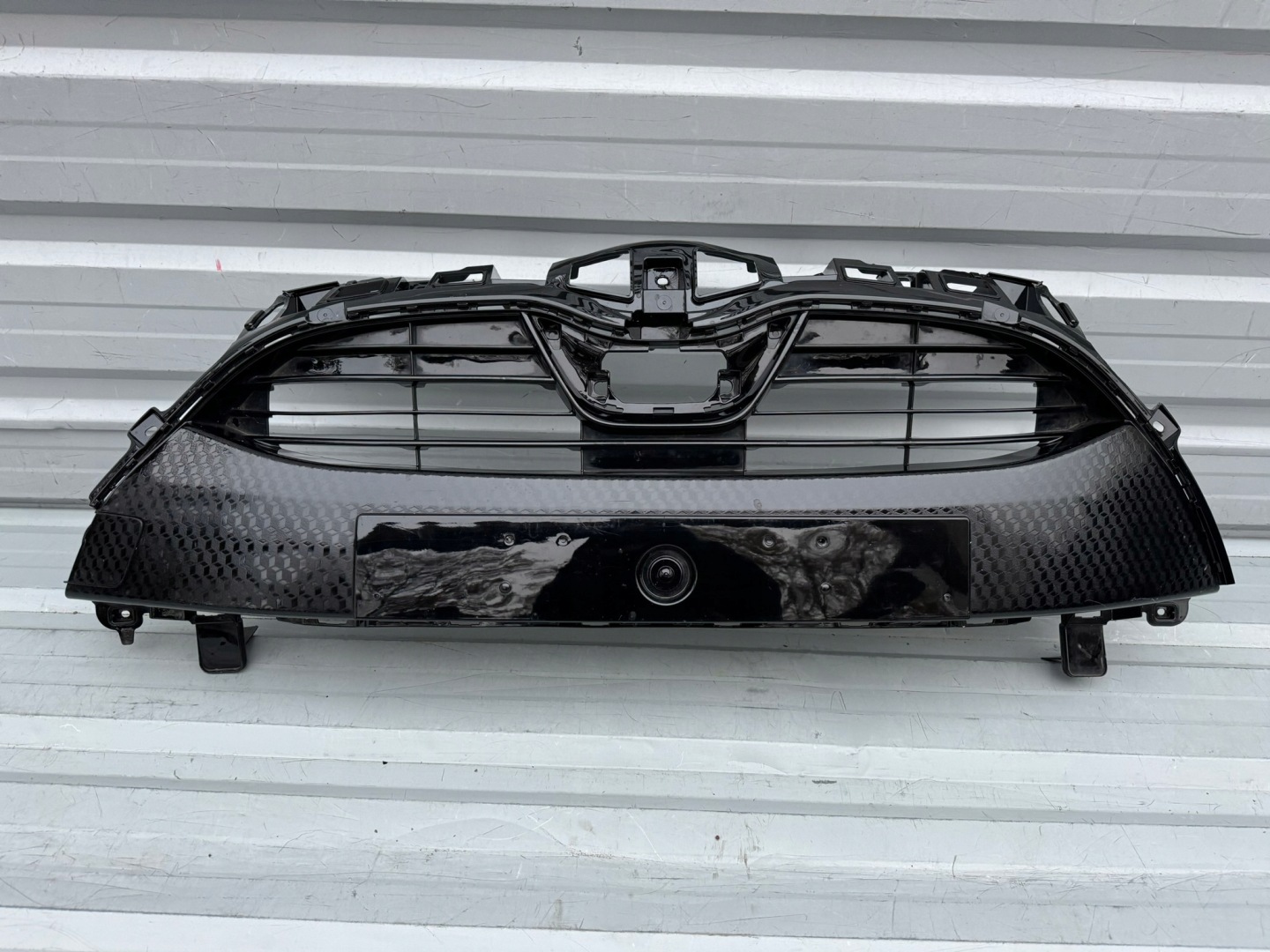 Toyota Yaris I P1 Kühlergrill FRONTGRILL Kühlergitter - Thumbnail 1