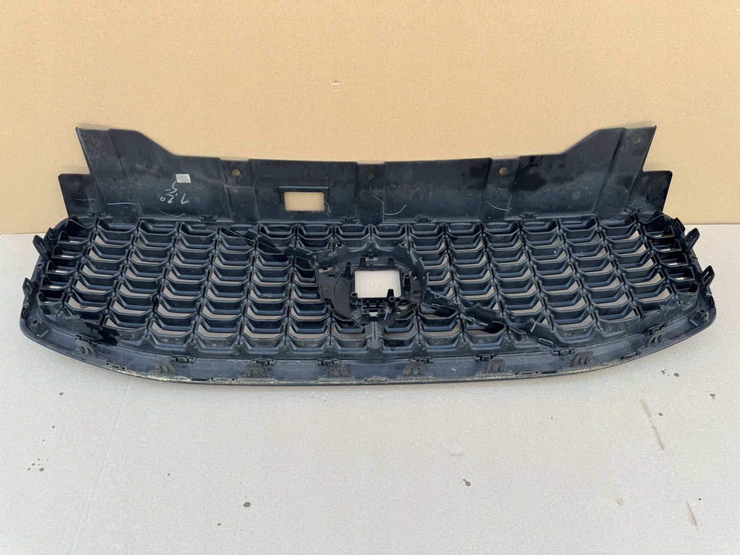 Volvo XC60 Kühlergrill FRONTGRILL Kühlergitter 32133812AT - Thumbnail 6